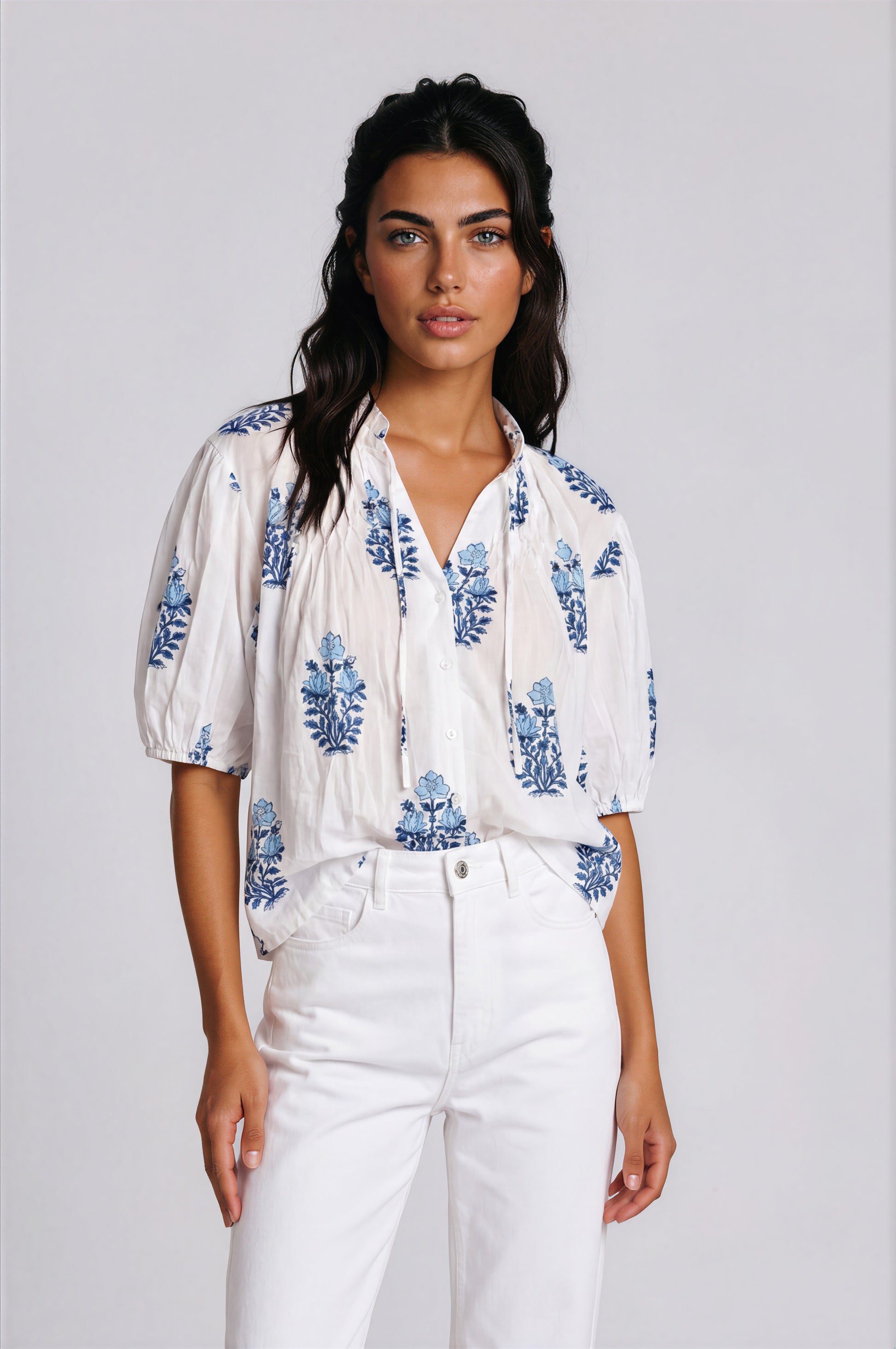 Inlet women's short sleeve blue block floral top